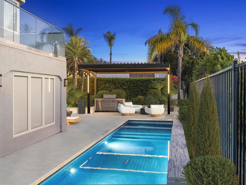 Outdoor Elements luxury louvered roof pergola by Pergolas Northwest